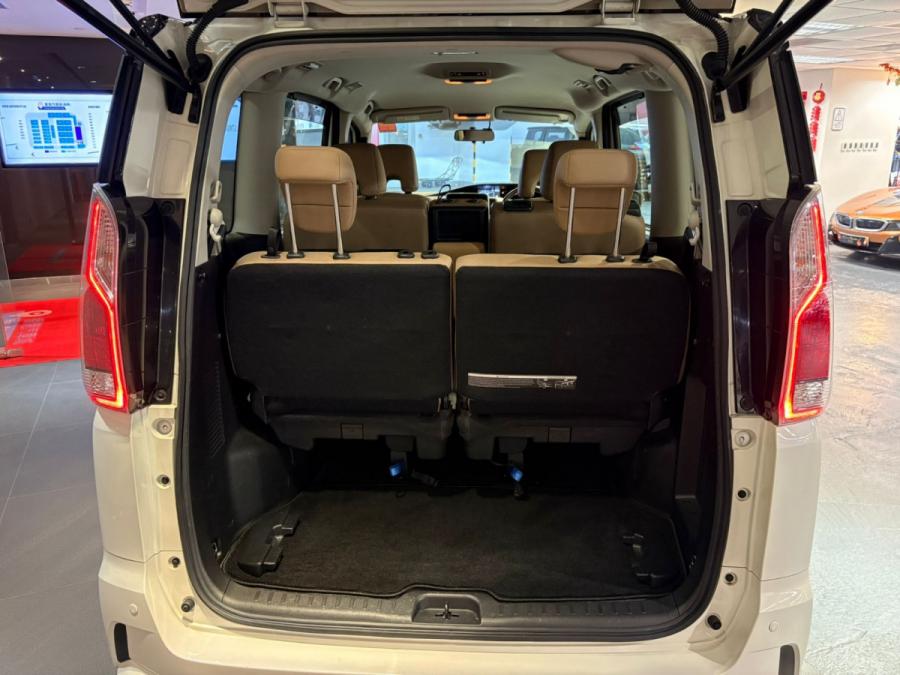 Serena Highway Stay VIP S-Hybrid - Image 7